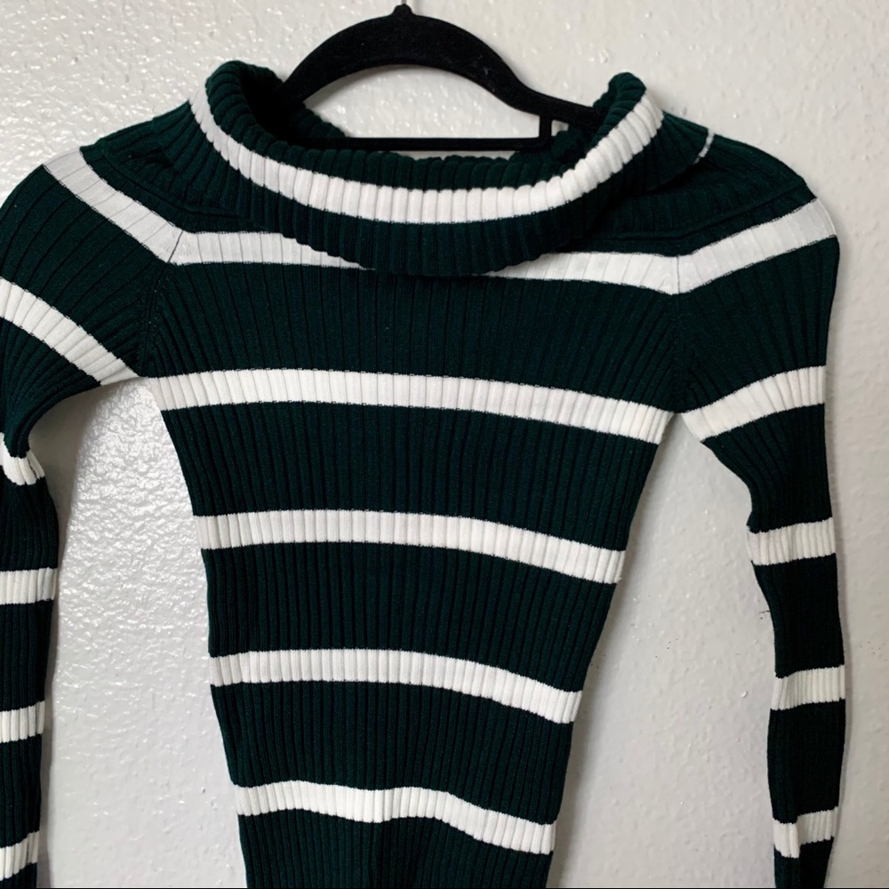 Forever 21 Off the shoulder Ribbed Top.